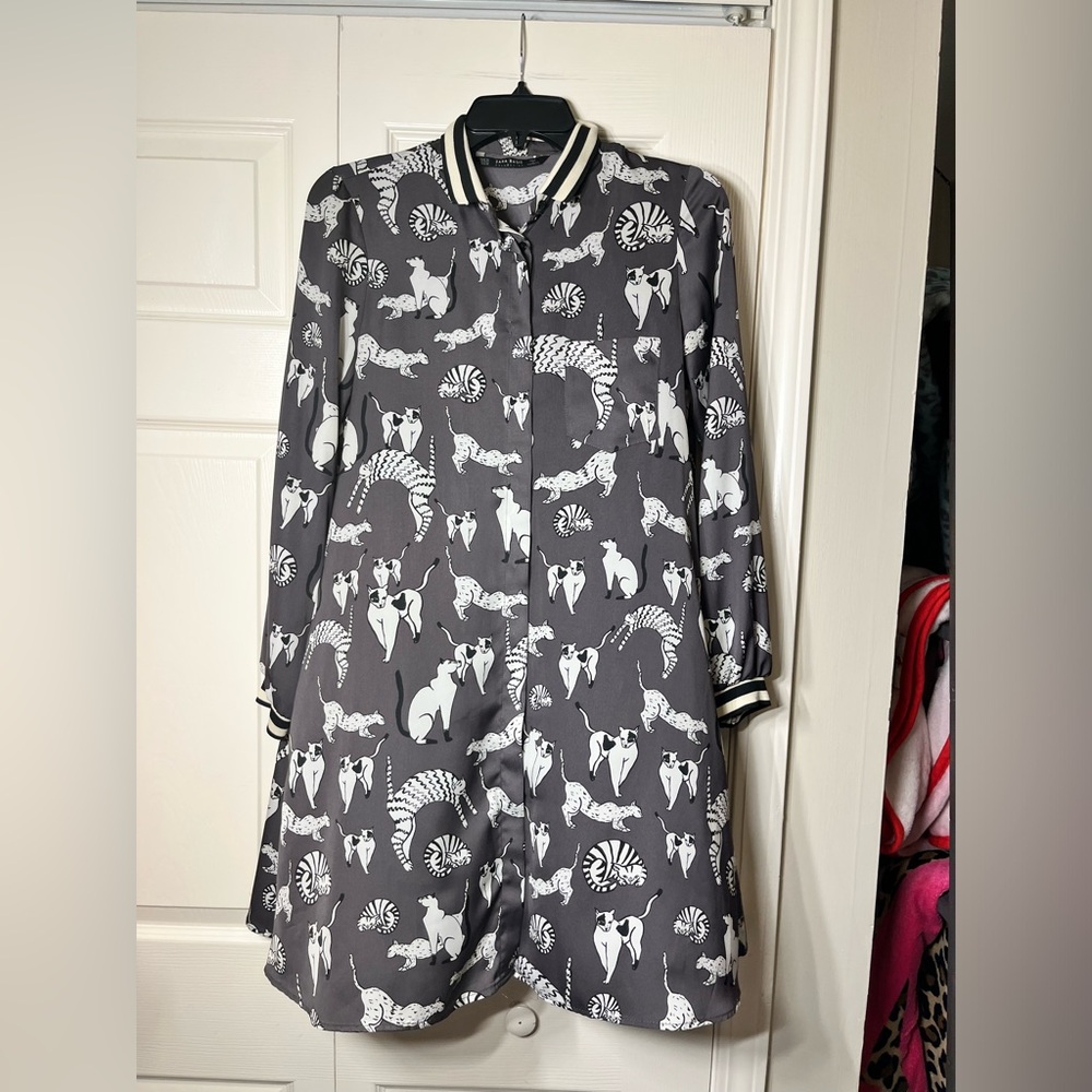 Zara Gray & White Cat Novelty Print Satin Shirt Dress Long Sleeve Size XS
